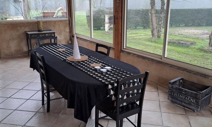 Montazeau House | Large gîte in the heart of nature Sleeps 15 Pets welcome 17€