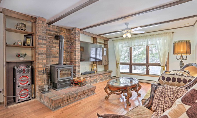Greeley House | Large Greeley House w/2 Game Rooms + Yard!