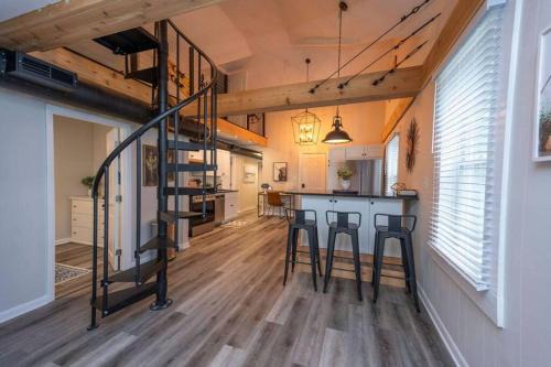 Michigan City Apartment | Large-group Retreat w/Loft Space Near Beach