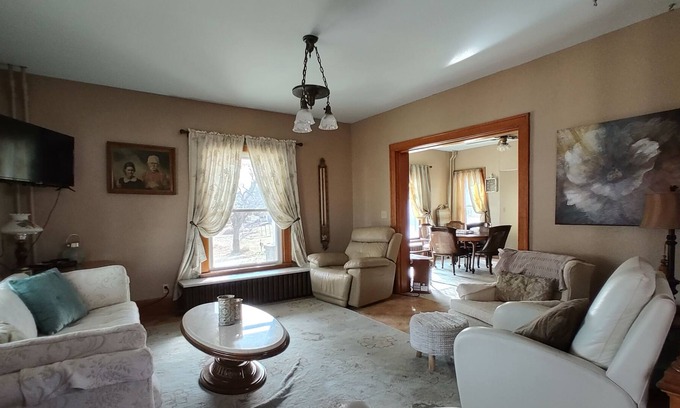 Nelson House | Large historic family home