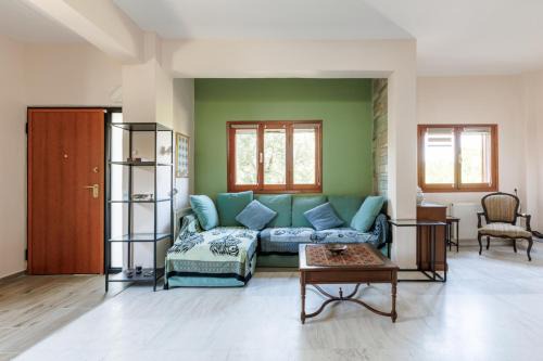 Epanomi Apartment | Large Home near Potamos Beach