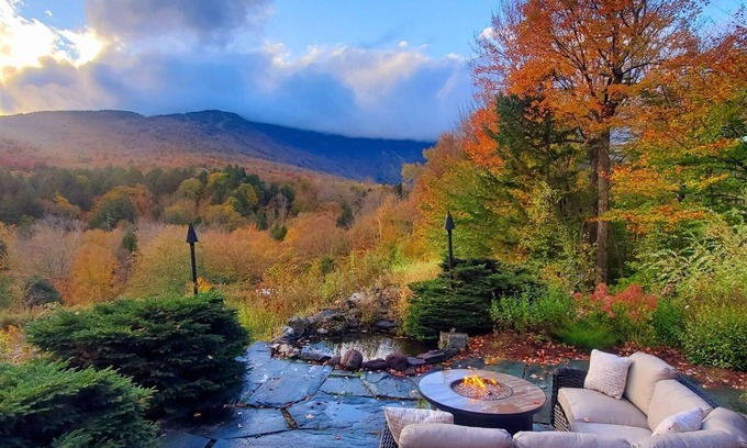Stowe Area Ski Chalet | Large Home with Hot Tub - Direct Views of Stowe Ski Resort