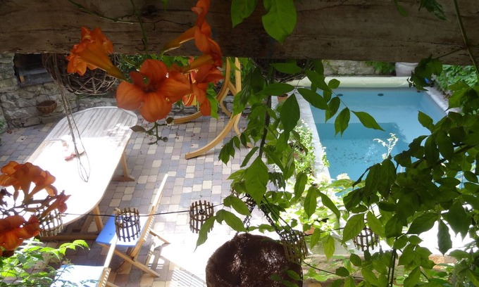Saint-Jean-de-Serres House | large house of village between sea and mountains