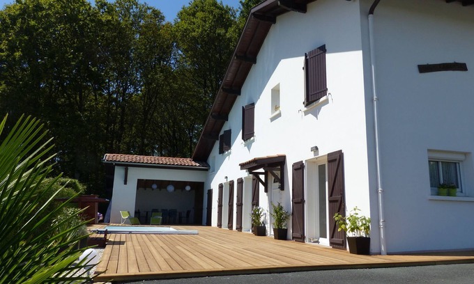 Briscous House | Large house with pool in the Basque Country
