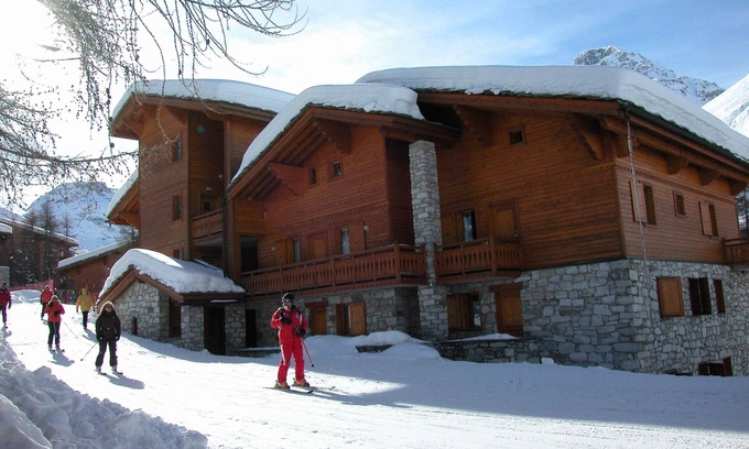 Val-d'Isere Apartment | Large & luxurious apartment in top of the range apartment at foot of slope