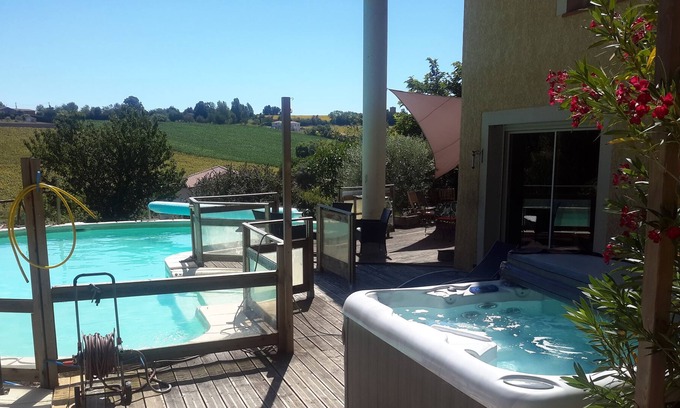 Mauzac House | Large, modern rental house with all mod cons in Mauzac, Haute Garonne