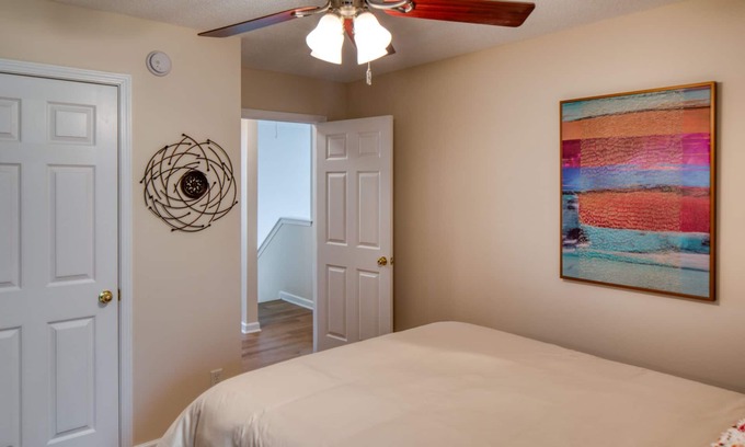 Pooler House | Large private 4 BR home near SAV airport with TV in every bedroom
