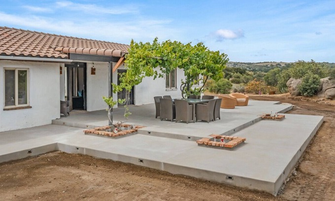 Campo House | Large private home, mountain and lake views.