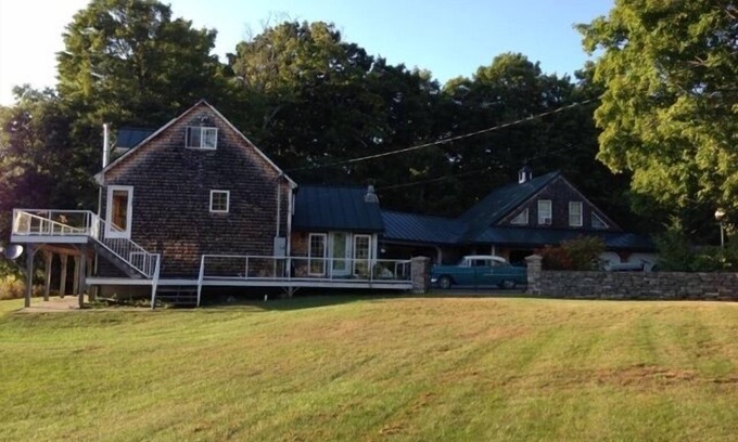 North Concord House | Large Secluded Vermont Rental House With Stunning Views.