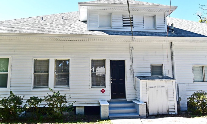 Winter Garden Apartment | Large Studio Apartment Near Downtown