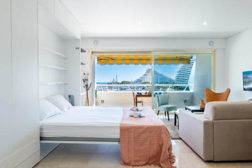 Villeneuve Loubet Beach Apartment | Large studio with a breathtaking view of the sea