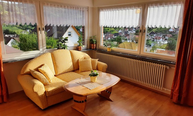 Ottenhofen im Schwarzwald Apartment | Large vacation apartment, 80sqm, 2 bedrooms, outdoor seating, max. 4 persons