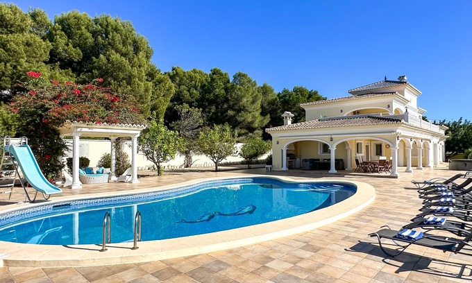 Arnella Villa | Large villa in El Portet, Moraira, 5 min from the beach