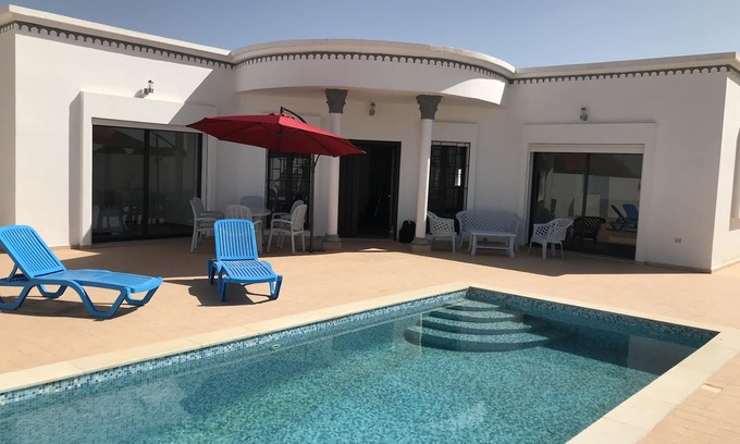 Djerba House | large villa with pool