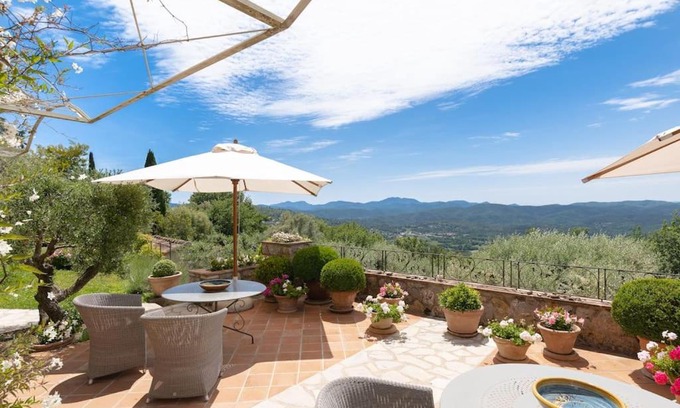 Montauroux Apartment | Large villa with separate guesthouse, luxury amenities and panoramic view