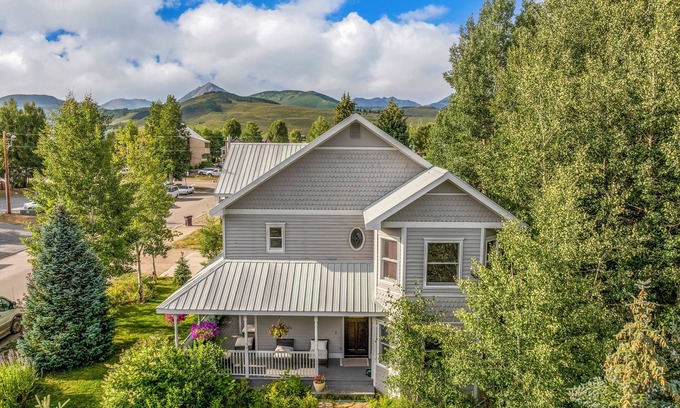 Crested Butte House | Large Wonderful In-Town 6BD/5.5BA House, Separate Guest BD/BA.