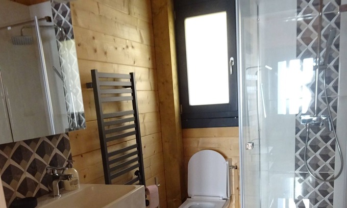 Arette House | LARGE WOODEN CHALET AT THE FOOT OF THE PYRENEES