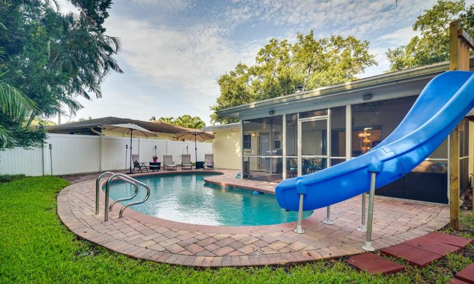 Largo House | Largo Retreat with Private Pool, Slide and Treehouse!