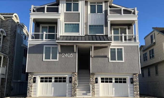 Sea Isle City House | Laricks Beach Front Exclusive!