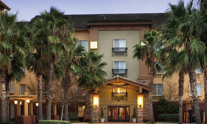 Milpitas Hotel | Larkspur Landing Extended Stay Suites Milpitas