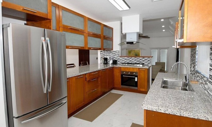 Nassau House | Las Casitas 4 bedroom