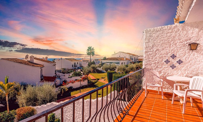 Nerja Ski Chalet | Las Lilas 61 - Oasis Properties