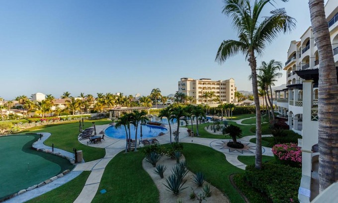 Zona Hotelera House | Las Maanitas F4202 2 BR by Casago