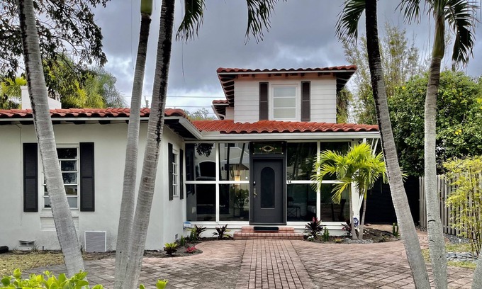 Colee Hammock House | Las Olas - Cole Hammock - Main House