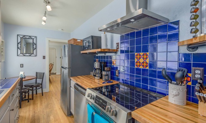 University Heights House | Last Minute Availability for Balloon Fiesta! Extended Stay Rates $2400/month