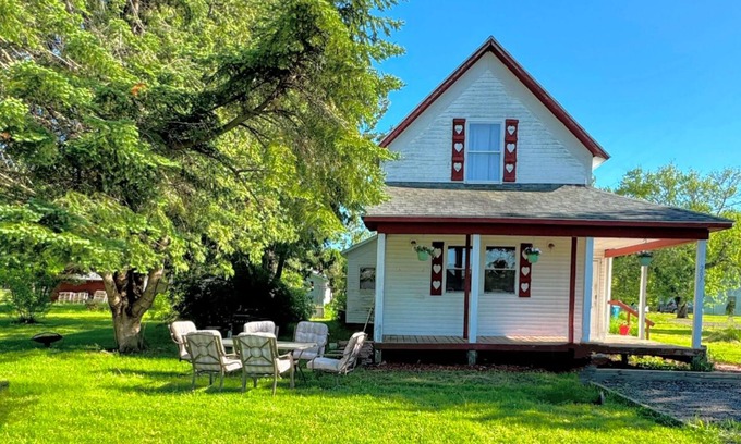 Omer Ski Chalet | Last Minute Discount! Central Location in MI’s Smallest City!