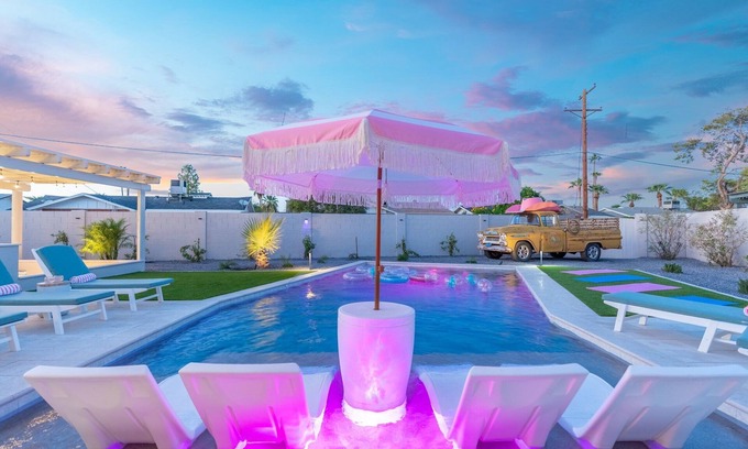Village Grove House | LastHoeDown@OldTown~BachPad~Bash