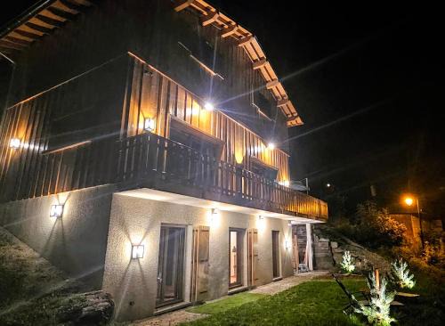 La Plagne-Tarentaise Ski Chalet | LatipiK - Chalet à La Plagne