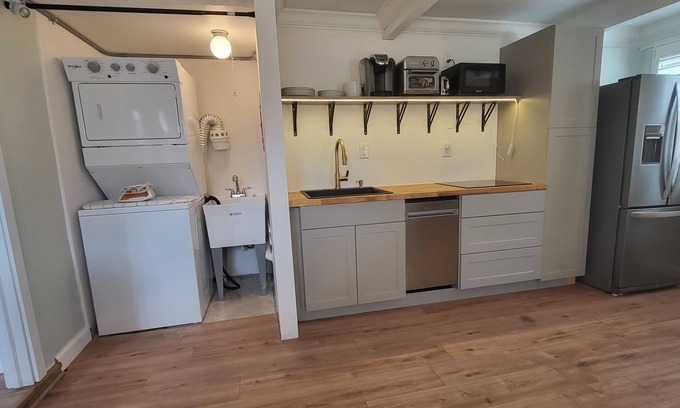 Bel Air House | Lauderdale-by-the-Sea beachside guest house