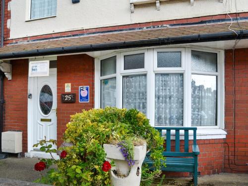 Bridlington House | Lauralee Villa
