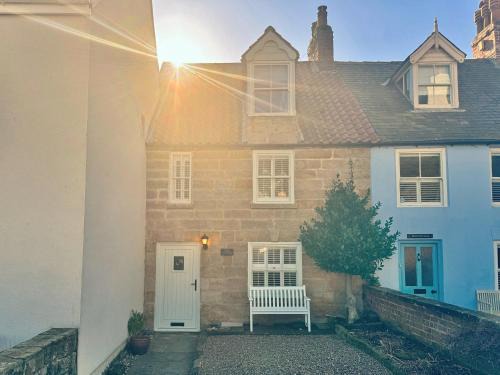 Sandsend House | Laurel Cottage Sandsend