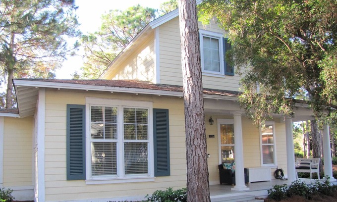 Laurel Grove Cottage | Laurel Grove in the Sandestin Resort*FREE Golf Cart*3Br/3Ba Golf & Beach Cottage