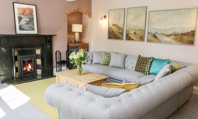 Whitby Cottage | Laurel House