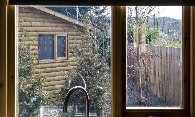 St. Florence Apartment | Laurel Lodge - Log Cabin - St Florence