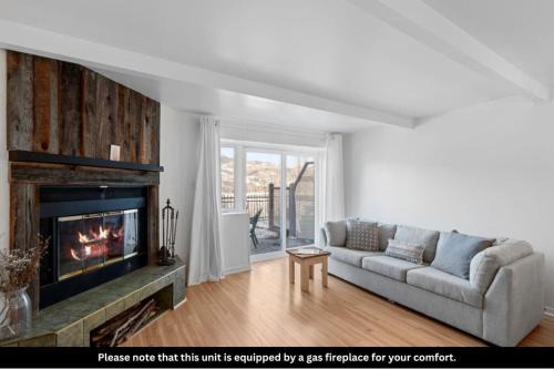 Mont-Tremblant Apartment | Laurentian Retreat with Views of Mont-Tremblant