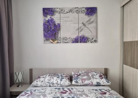 Canton 10 Apartment | Lavanda