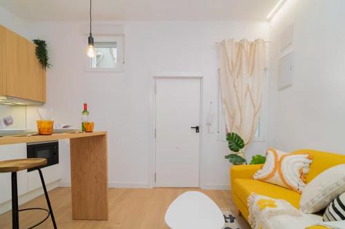 Embajadores Apartment | Lavapies Loft culture and design