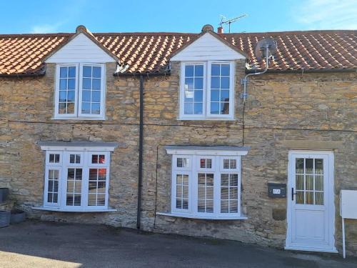 Snainton House | Lavender Cottage - a beautiful quirky family cottage