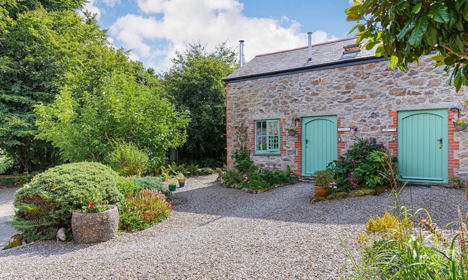 Lower Trengale Cottage | LAVENDER COTTAGE, pet friendly, with open fire in Bodmin Moor