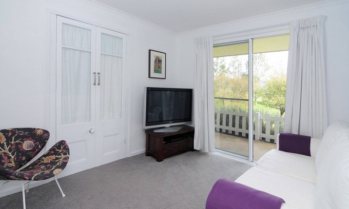 Barrengarry House | Lavender Hill Kangaroo Valley, A quiet get away, but close to Village