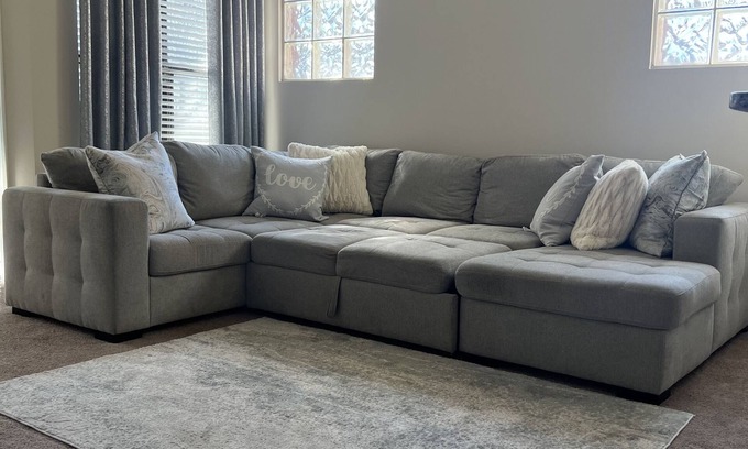 Castleberry Hill Apartment | Lavish Cozy Hideout Near Mercedes Bens & State Farm Arena Downtown ATL