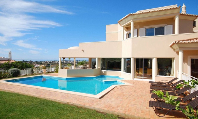 Cerro de Aguia Villa | Lavish Villa with Private Swimming Pool