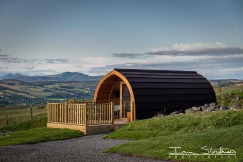 Aberfeldy Apartment | Lawers Luxury Glamping Pet Friendly Pod at Pitilie Pods