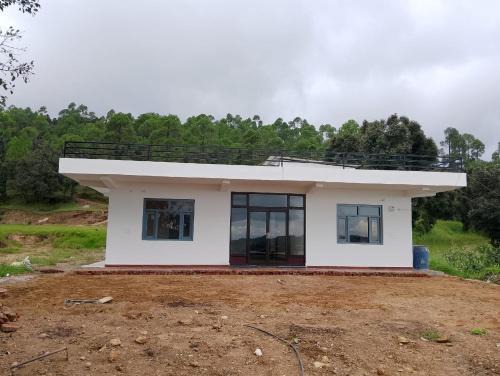 Almora House | Laxman Vila Hilltop Retreat