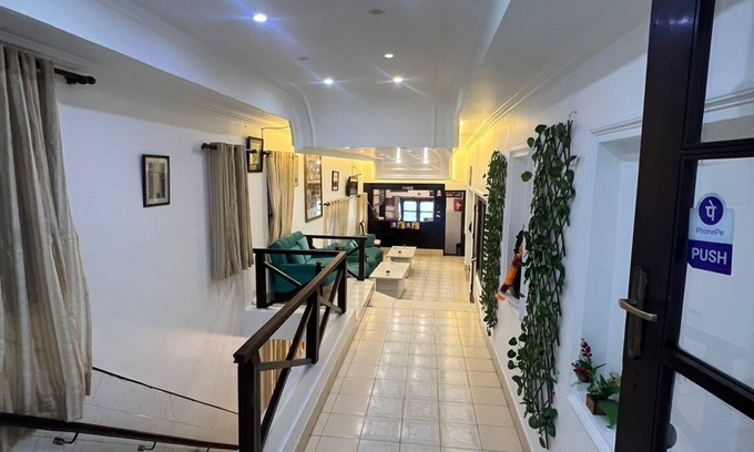 The Mall Road Hotel | Laxmi Palace