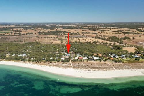 Marybrook House | Lazy Days @ the Beach
